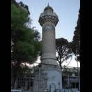 Minarett, die zugehörige Moschee wurde Opfer eines Erdbebens